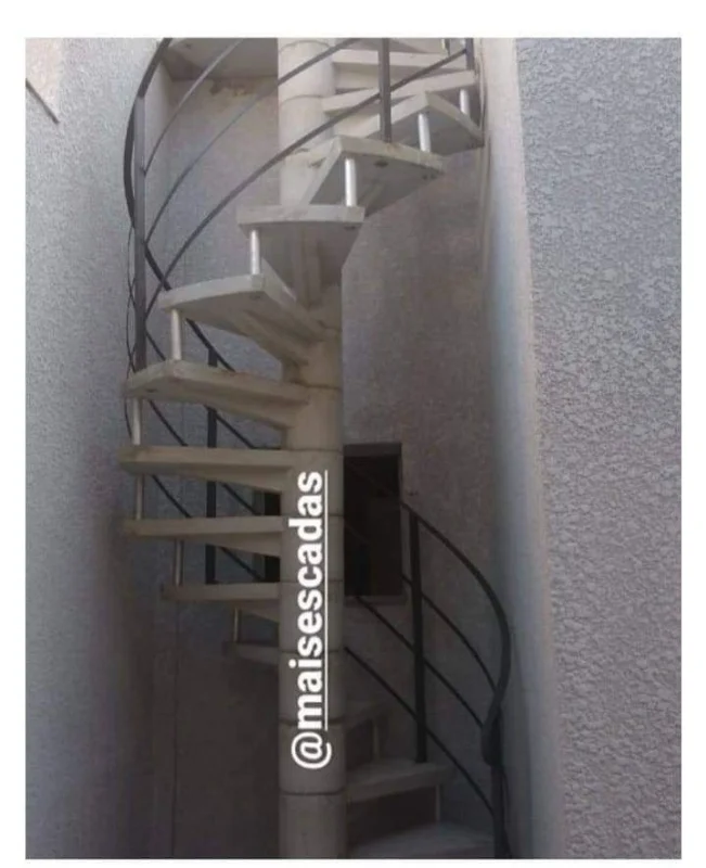 Corrimão para escada caracol