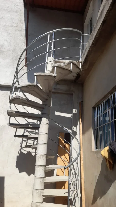 Escada caracol de concreto preço