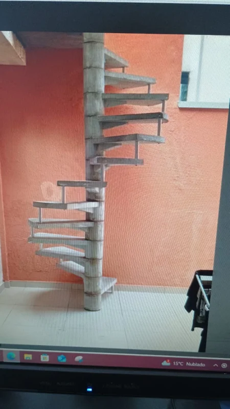 Escada de concreto caracol em São Paulo