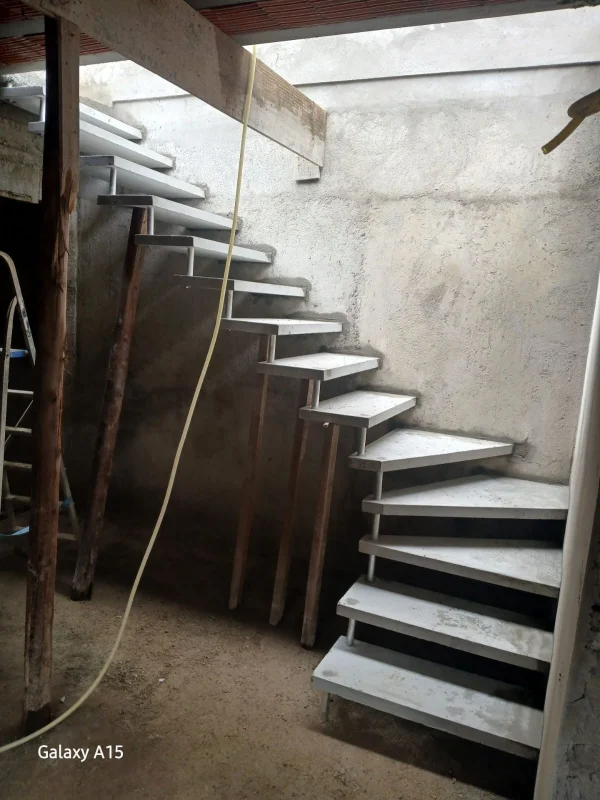 Escada residencial pré moldada